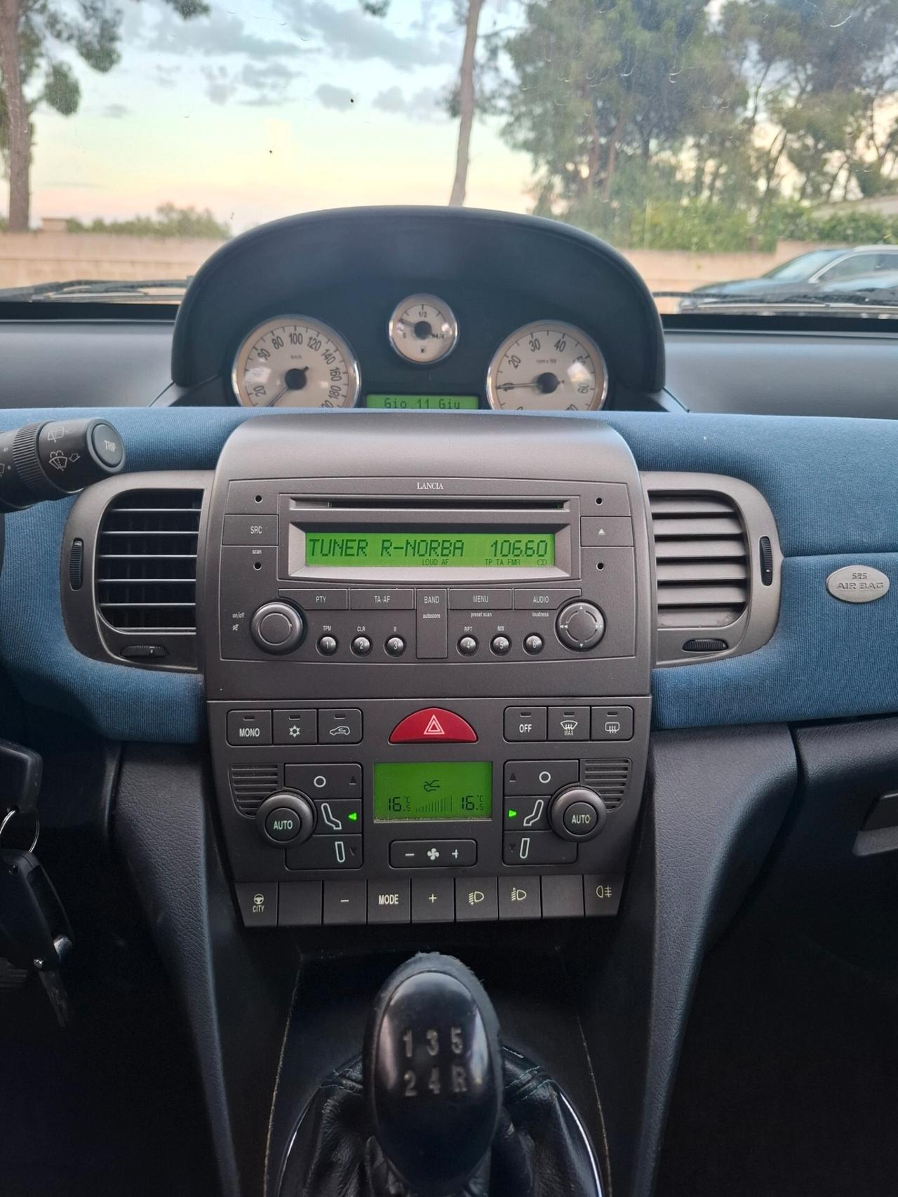 LANCIA YPISILON 1.2 60cv PLATINO *CLIMA-CERCHI*