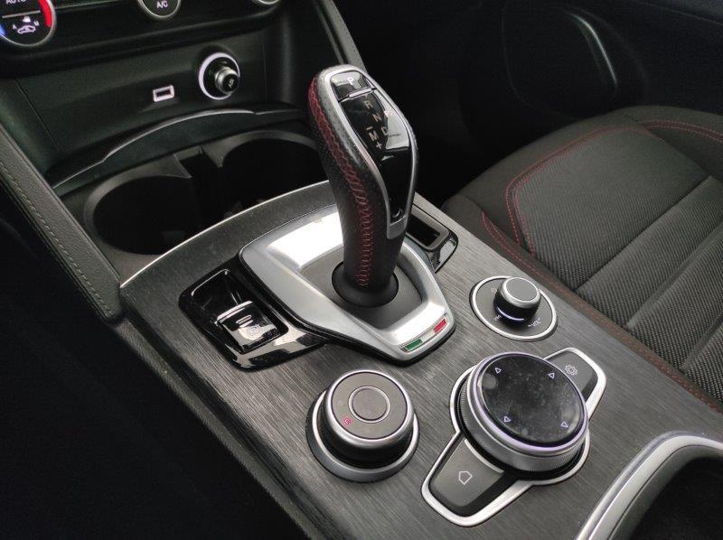 ALFA ROMEO Stelvio - Stelvio 2.2 Turbodiesel 190 CV AT8 Q4 Business