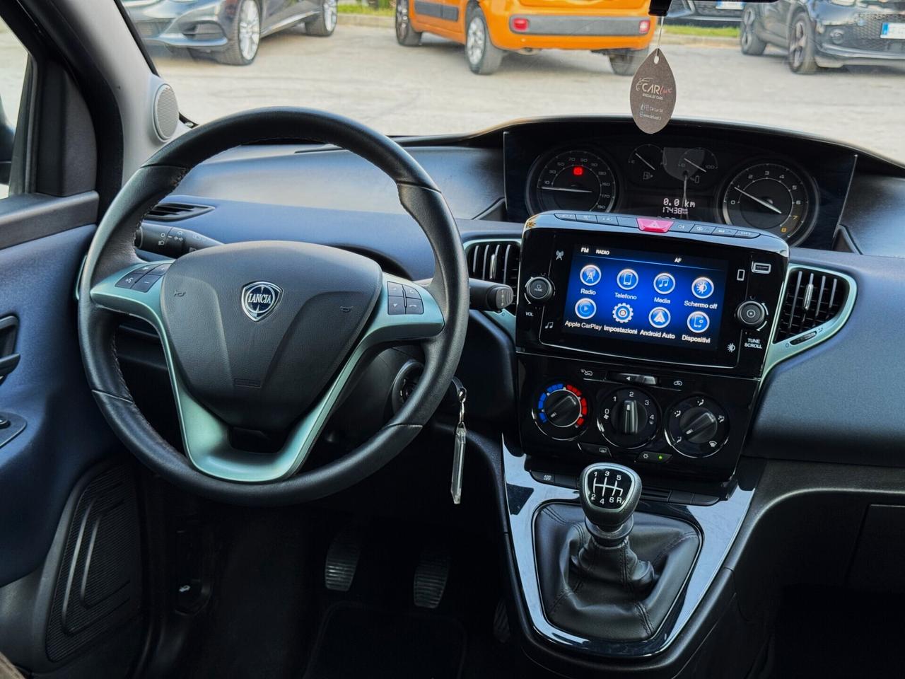 Lancia Ypsilon 1.0 Firefly Hybrid Gold Plus 70CV LED CAM