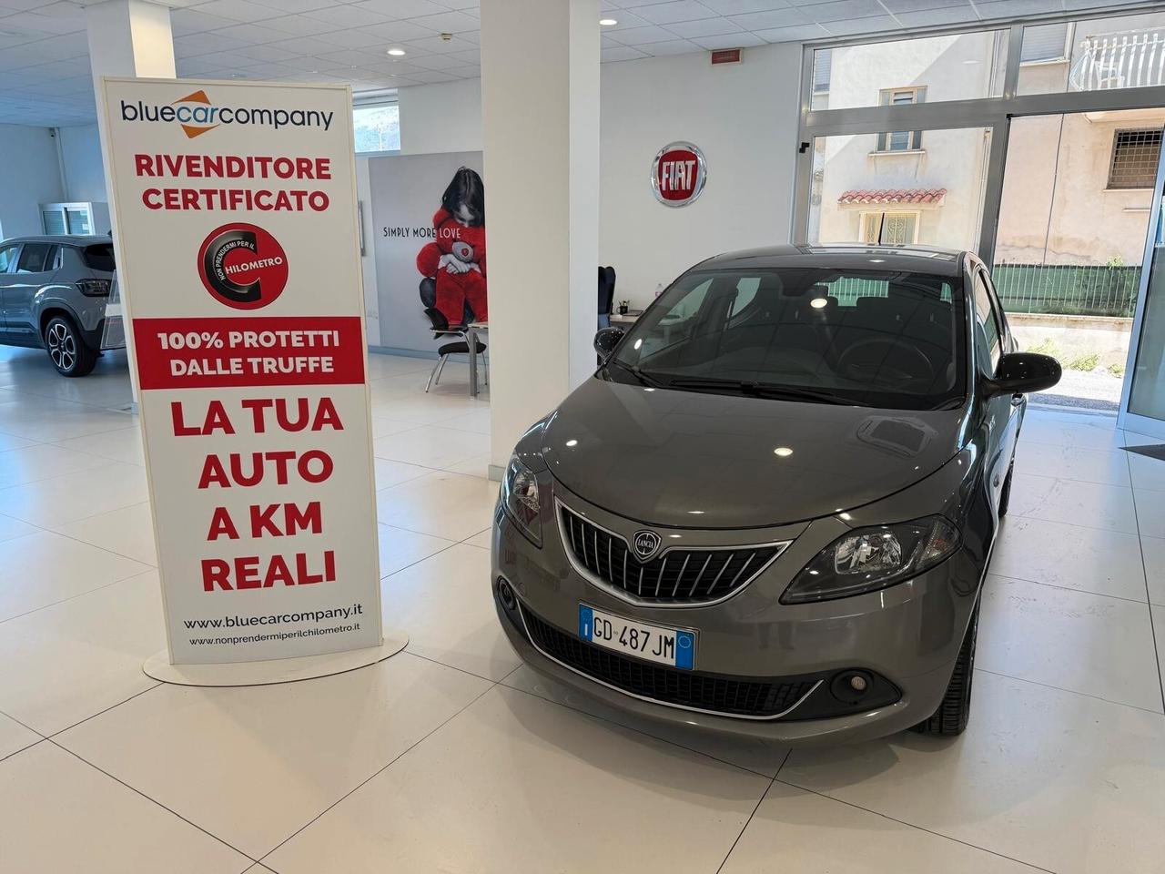 Lancia Ypsilon 1.0 FireFly 5 porte S&S Hybrid Ecochic Gold