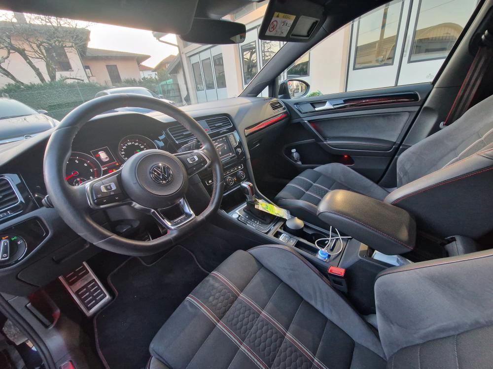 VOLKSWAGEN GOLF 7 GTI CLUB SPORT