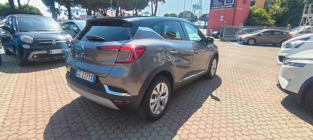 Renault Captur Mild Hybrid 140 CV Intens