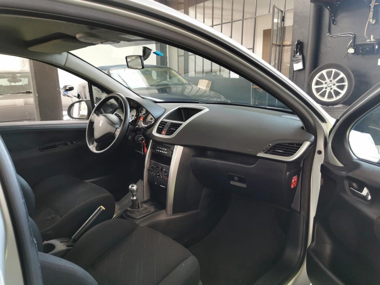 Peugeot 207 1.4 VTi 95CV SPORT GARANZIA 12 MESI