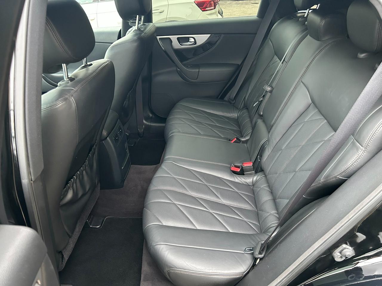 INFINITI FX 3.0DS V6 238CV AWD auto Premium - EXPORT