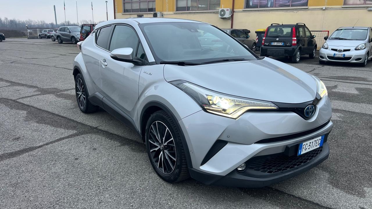 Toyota C-HR 1.8 Hybrid E-CVT Lounge