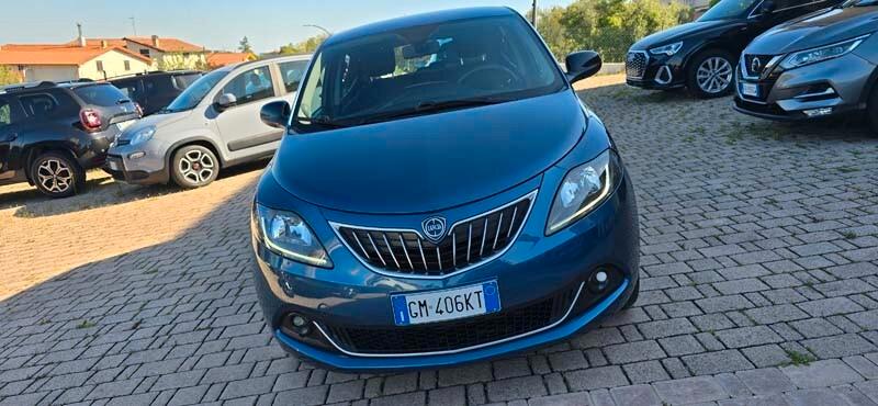 Lancia Ypsilon 1.0 70cv Hybrid GOLD