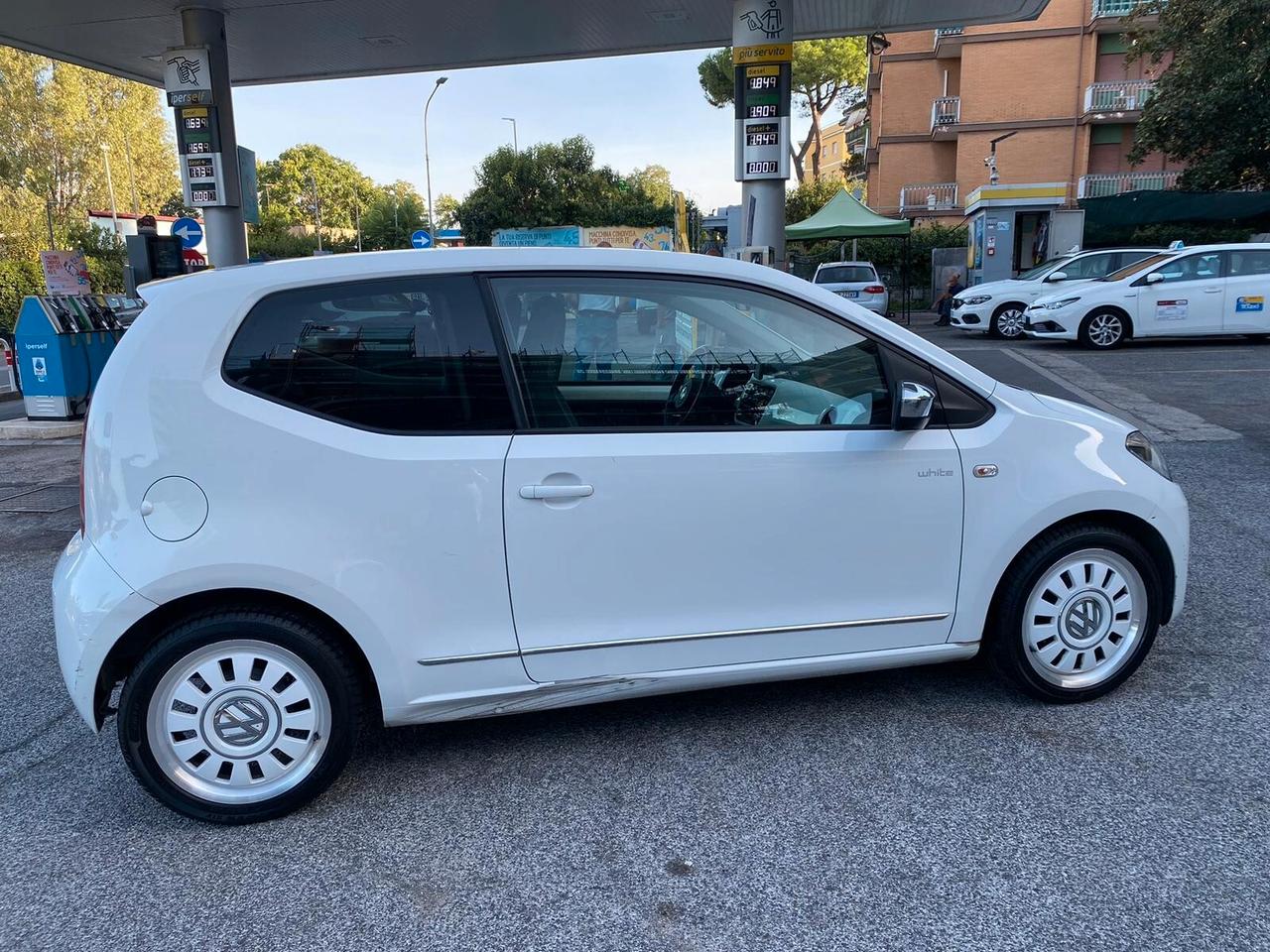 Volkswagen up! 1.0 75 CV 3p. high