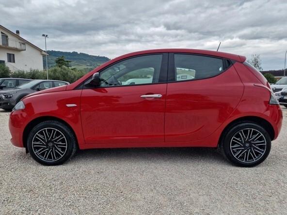 Lancia Ypsilon 1.2 69 CV 5 porte GPL EcoChic Gold