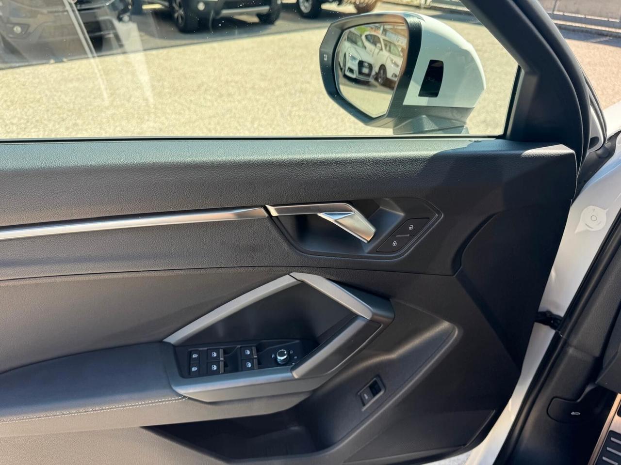 Audi Q3 35 TDI S tronic line edition