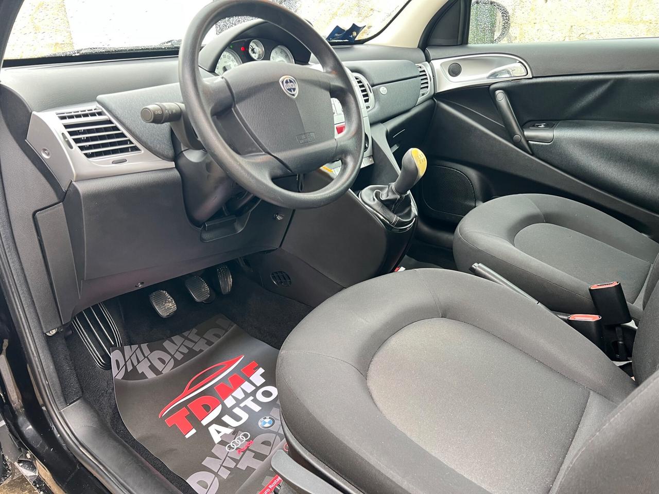 Lancia Ypsilon 1.3 mjt 75 cv