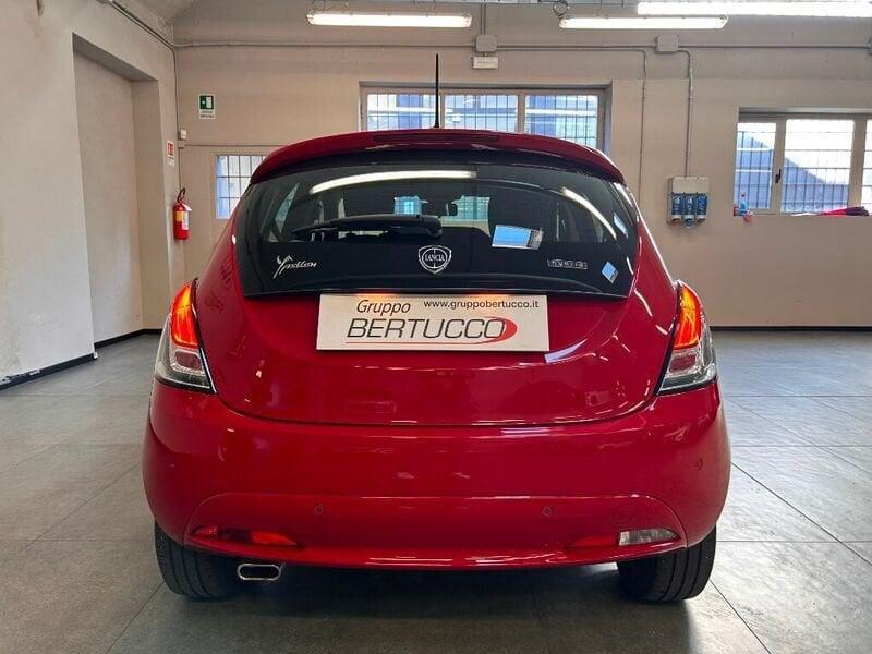 Lancia Ypsilon 1.0 FireFly 5 porte S&S Hybrid Ecochic Gold