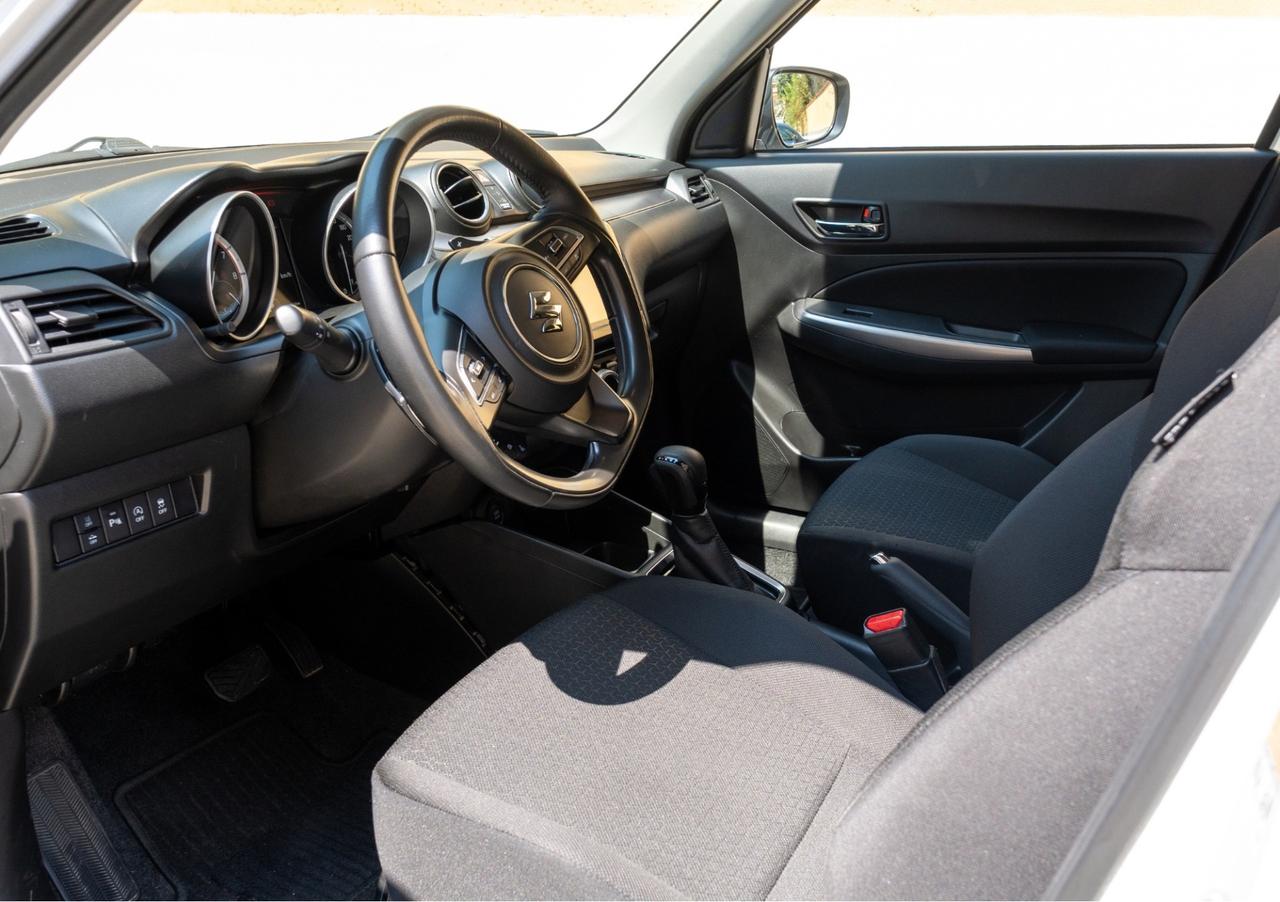 Suzuki Swift 1.2 Hybrid CVT Top
