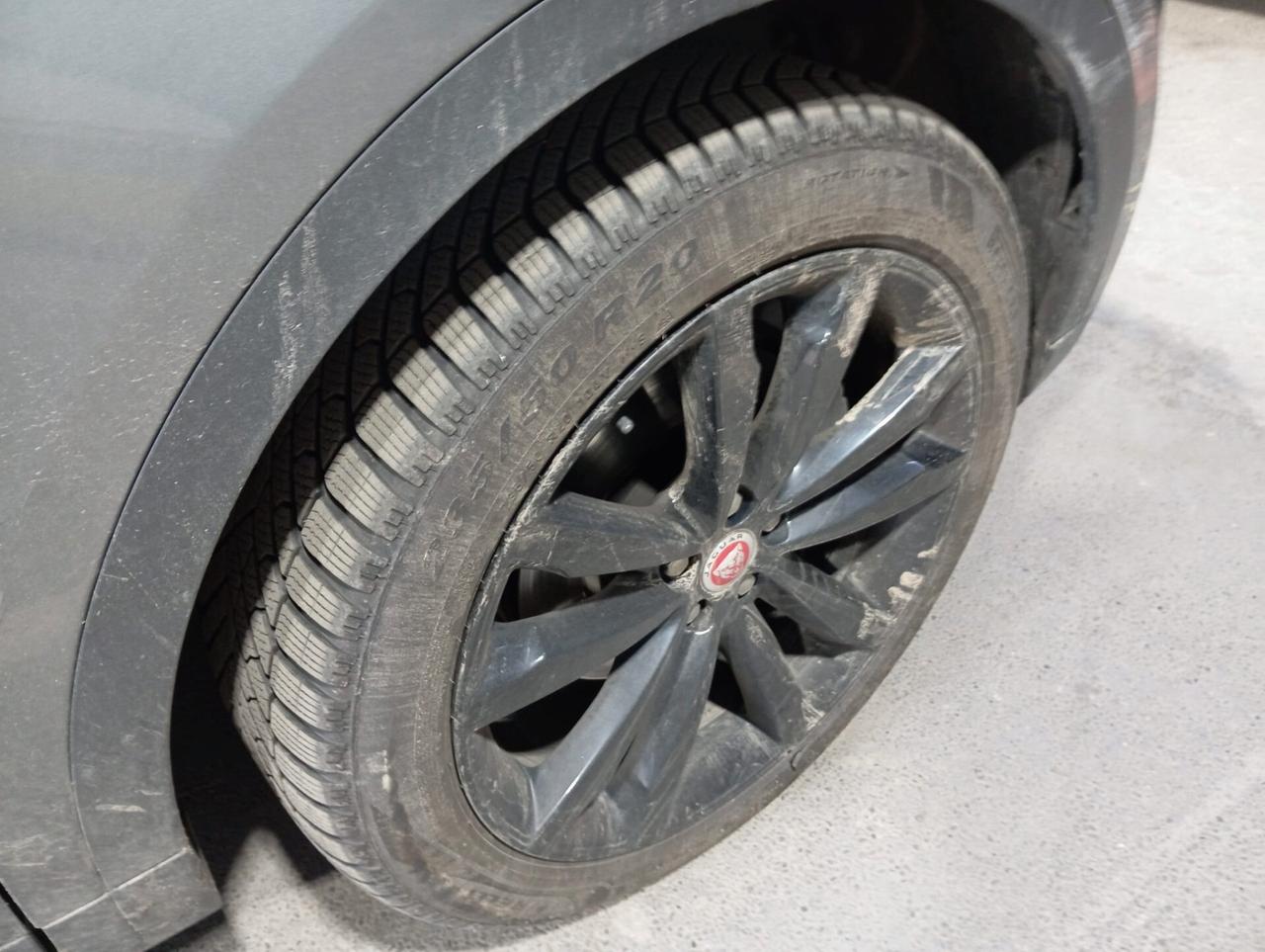 Jaguar E-Pace 2.0D 150 CV AWD aut. R-Dynamic S