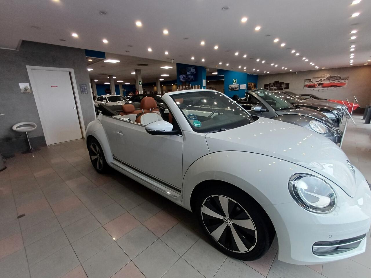 Volkswagen Maggiolino Cabrio 1.2 TSI CUP adatta a neopatentati