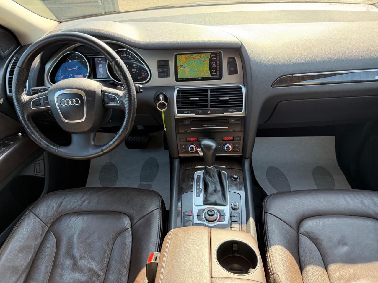 Audi Q7 3.0 TDI 240 CV diesel quattro . EURO6