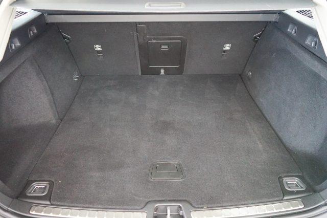 VOLVO V60 D3 Momentum Business Uniprop. Ufficiale Italia