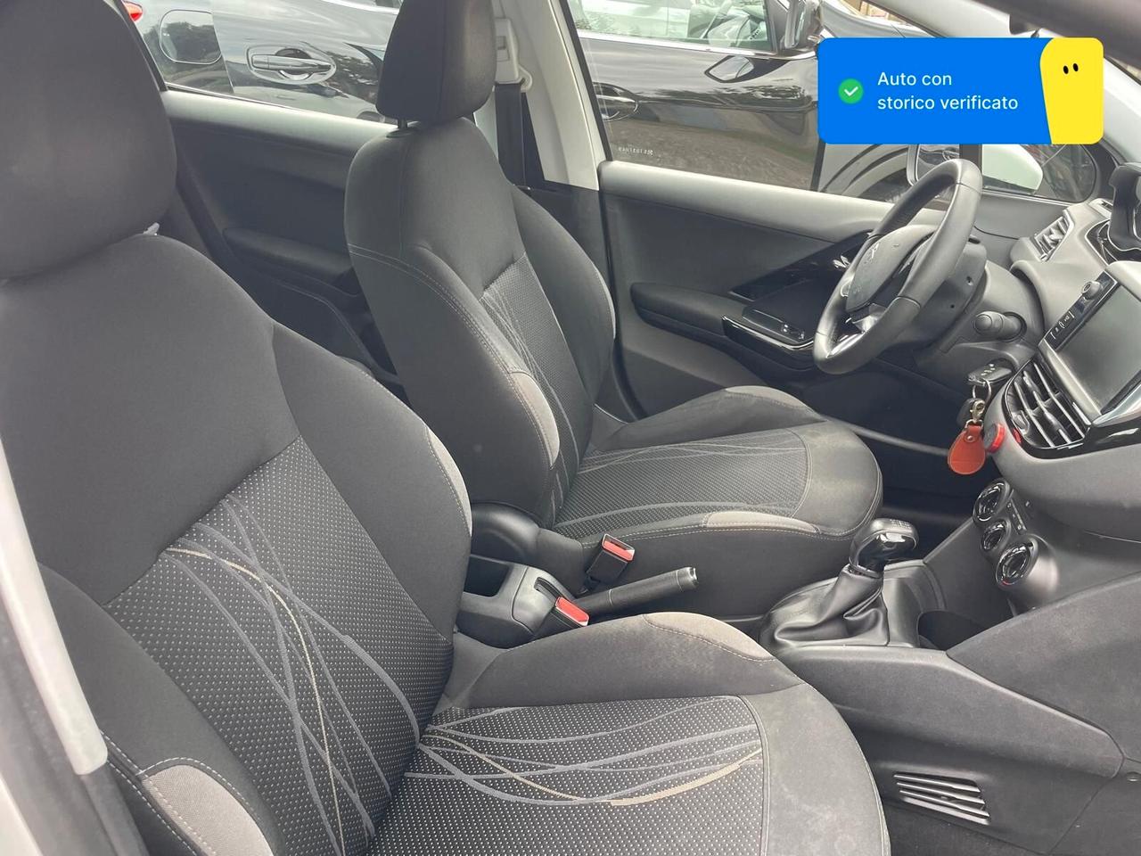 Peugeot 208 1.4 HDi 68 CV 5 porte Allure