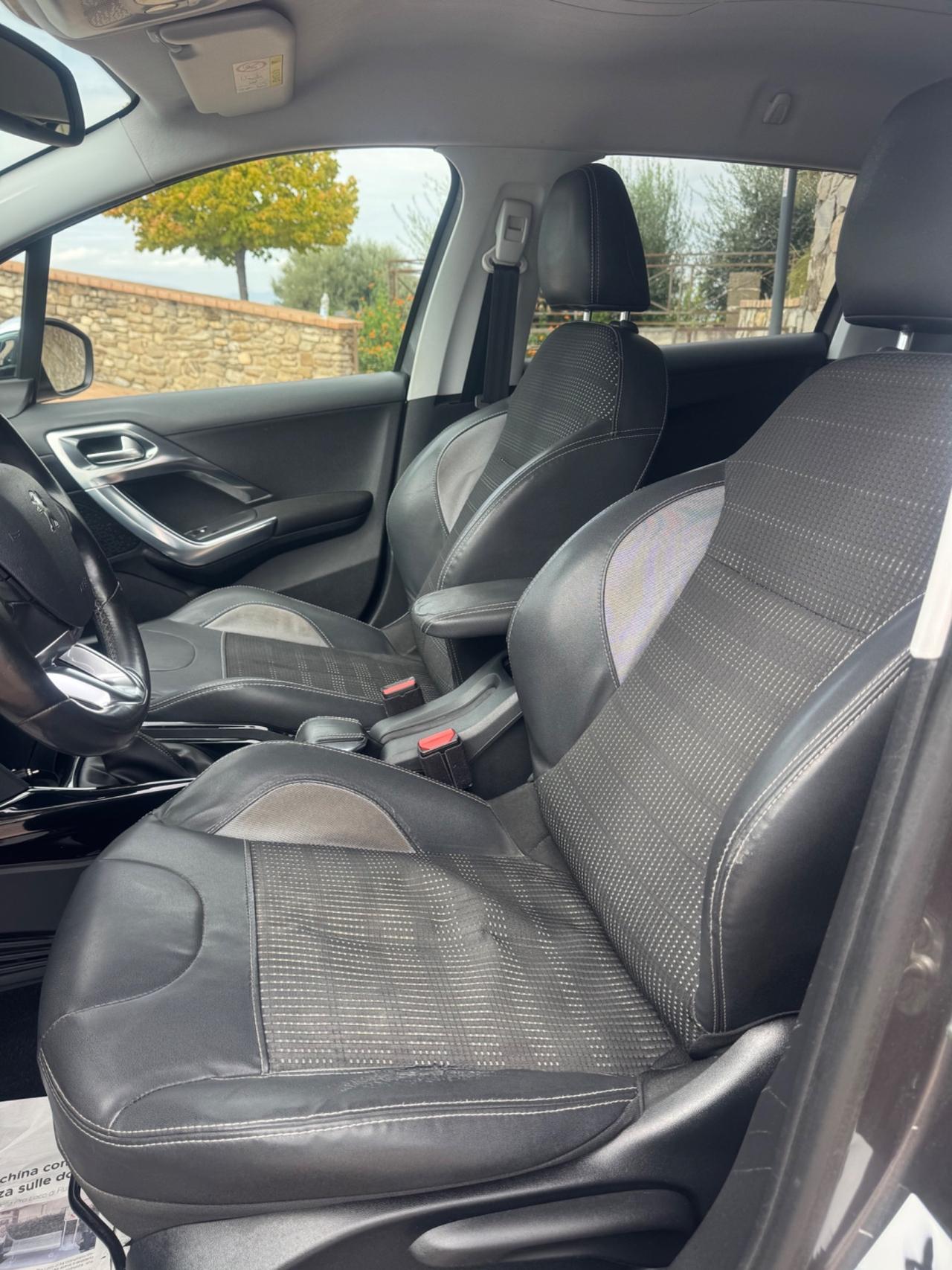 Peugeot 2008 1.6 e-HDi 92Cv *ALLURE* 2015