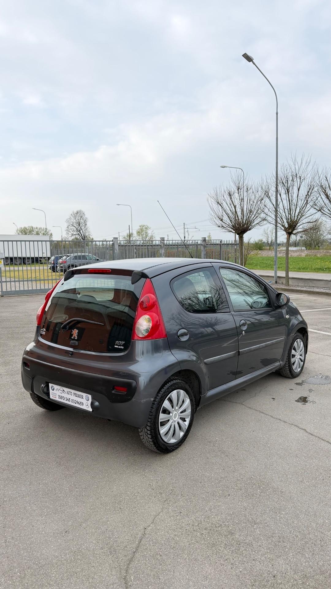 Peugeot 107 1.0 68CV 5p. Plaisir