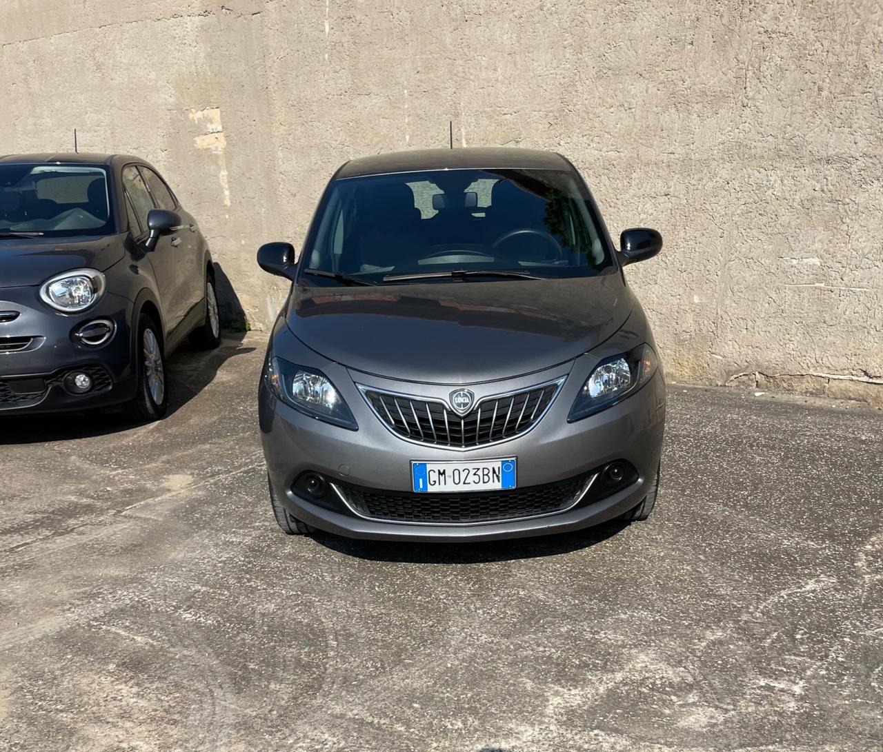 Lancia Ypsilon 1.0 FireFly 5 porte S&S Hybrid Silver Plus