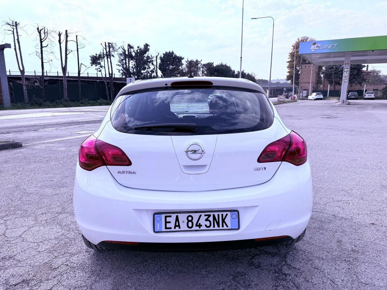 Opel Astra 1.7 CDTI 110CV 5 porte Ok neopatentati