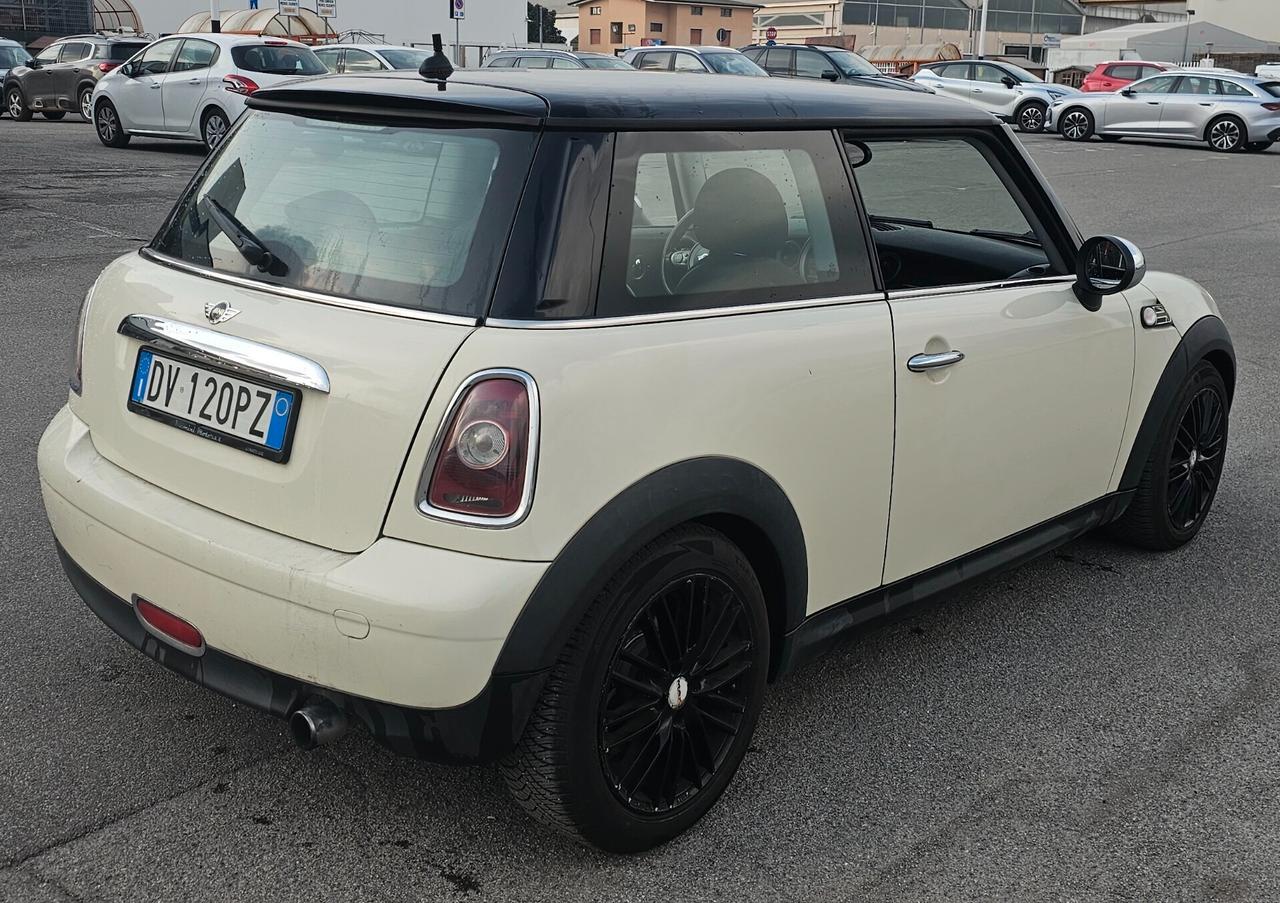 MINI 1.4 GPL GUIDABILE DA NEOPATENTATI
