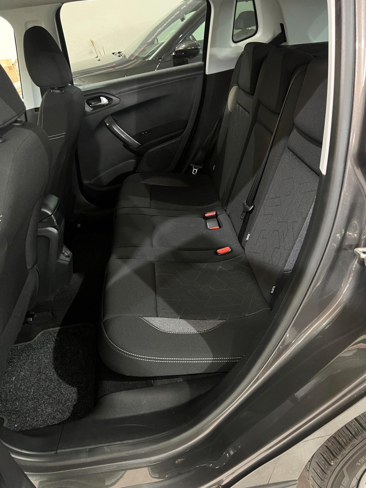 Peugeot 2008 1.6 100 CV - Black Matt - 2018