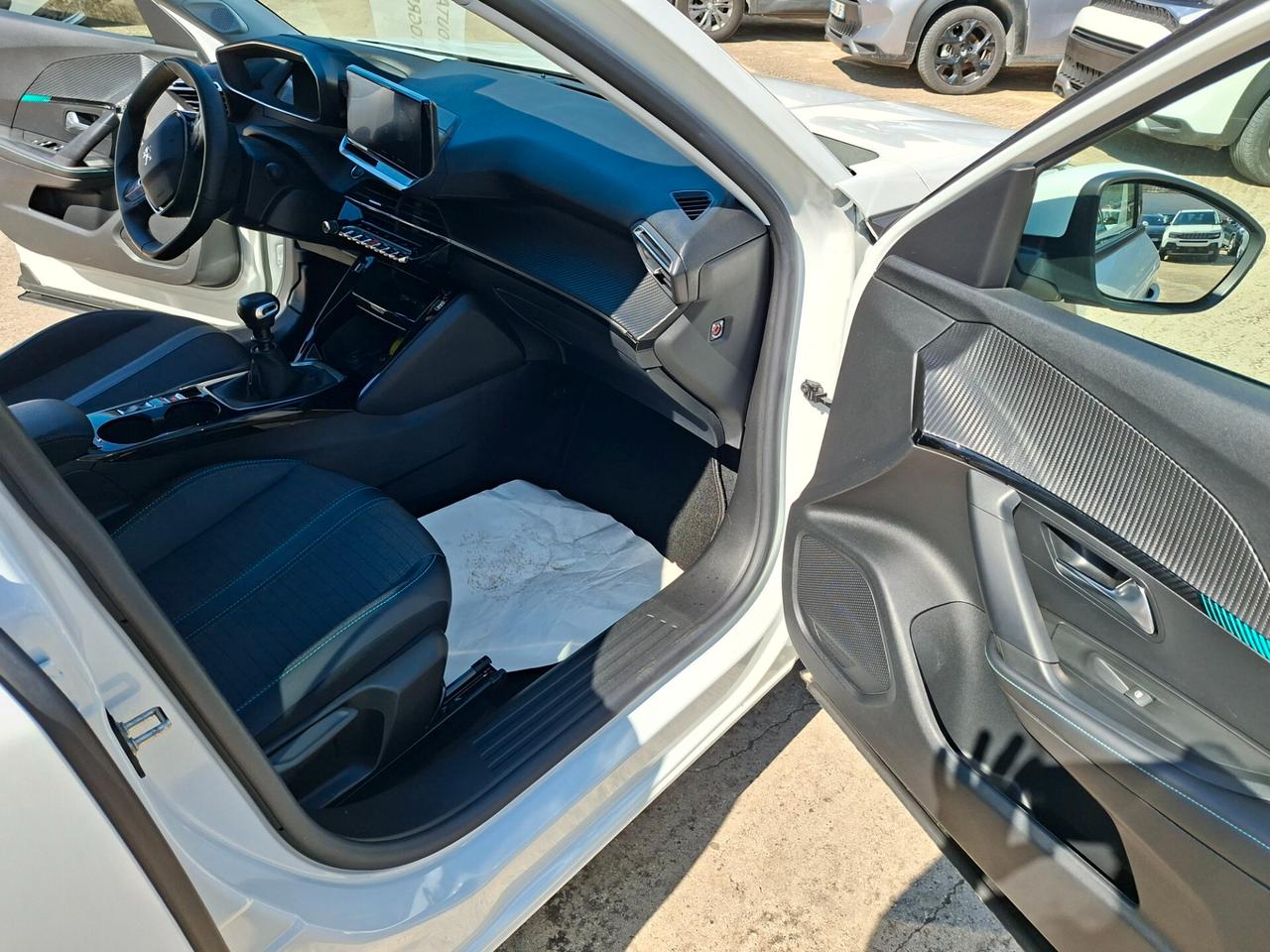 Peugeot 2008 PureTech 100 S&S Allure