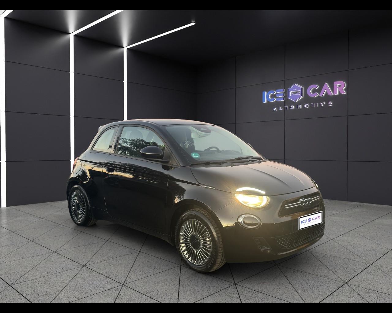 FIAT 500e - 500e Berlina 42 kWh Icon +