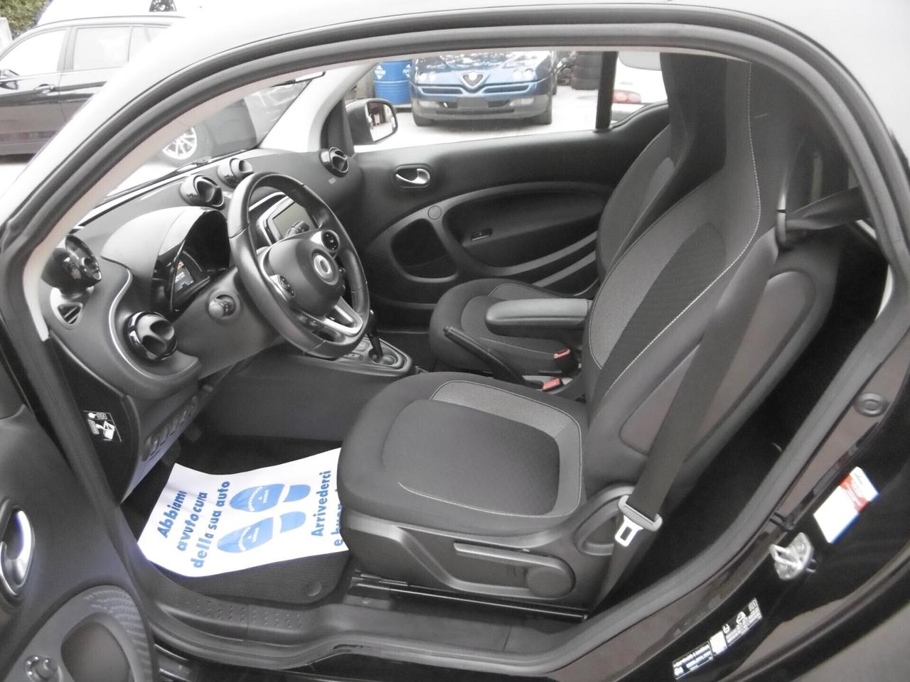 Smart ForTwo EQ Passion Elettrica Neopatentati