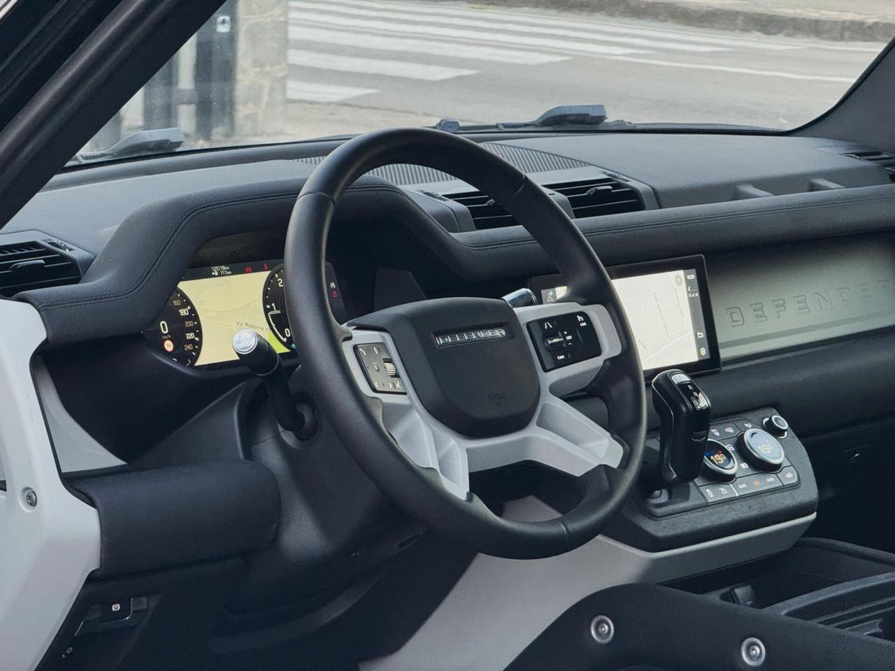 Land Rover Defender 90 3.0d i6 X-Dynamic 200CV TETTO