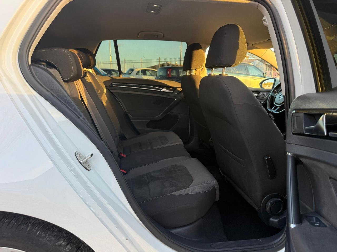 Volkswagen Golf 2.0 TDI DSG 5p. Highline BlueMotion Technology