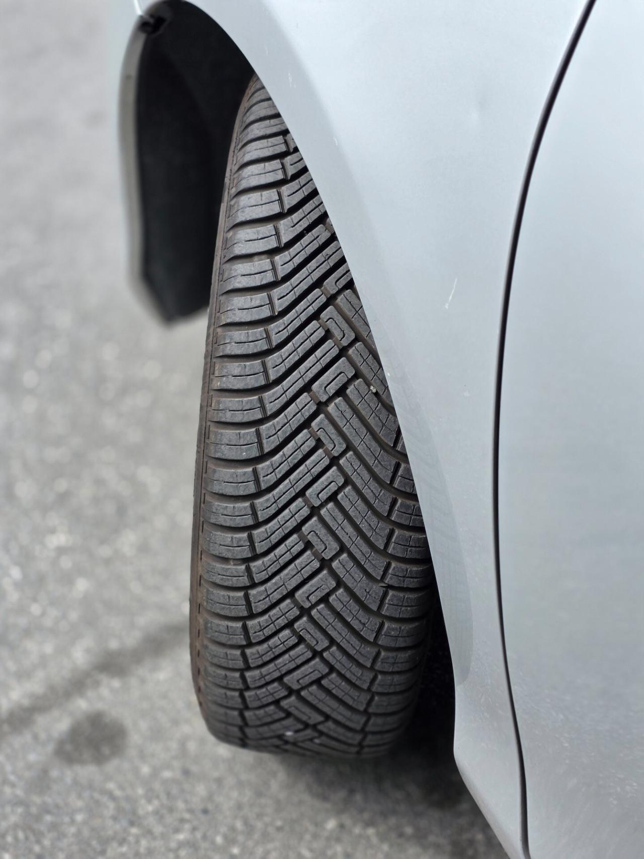 Toyota Yaris 1.0 5 porte Lounge