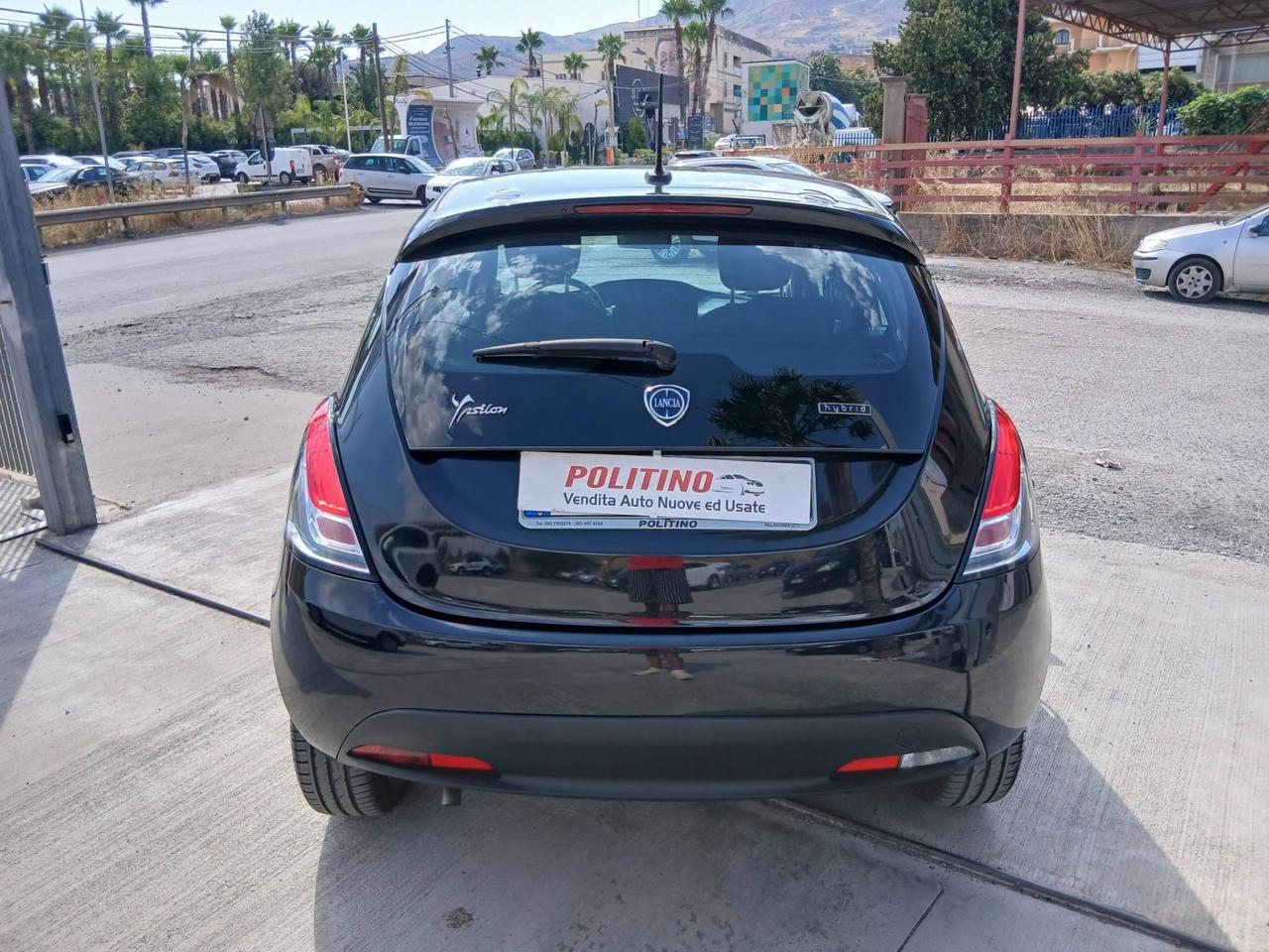 Lancia Ypsilon 1.0 FireFly 5 porte S&S Hybrid Alberta Ferretti