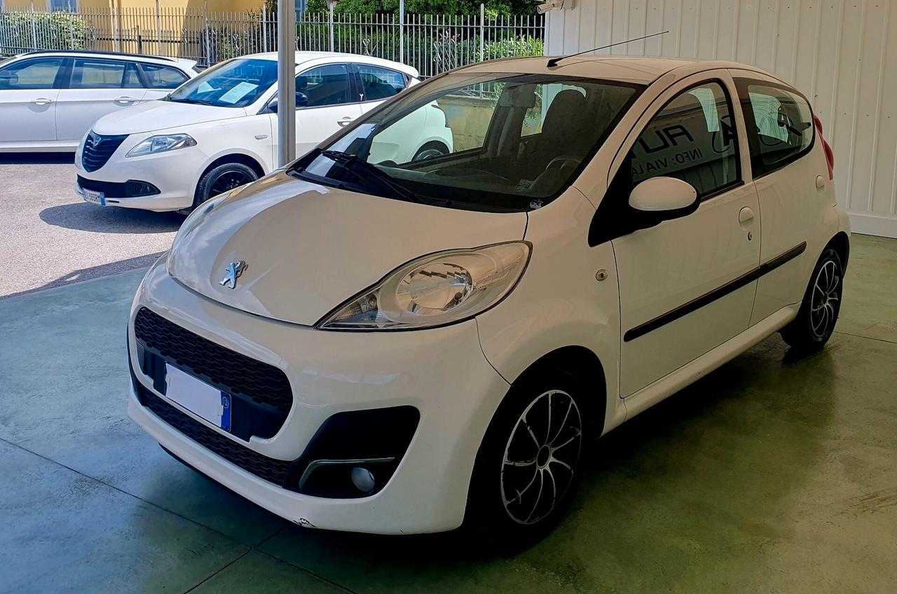 Peugeot 107 1.0 BENZ - 5 PORTE - 2012 - KM. 118.000