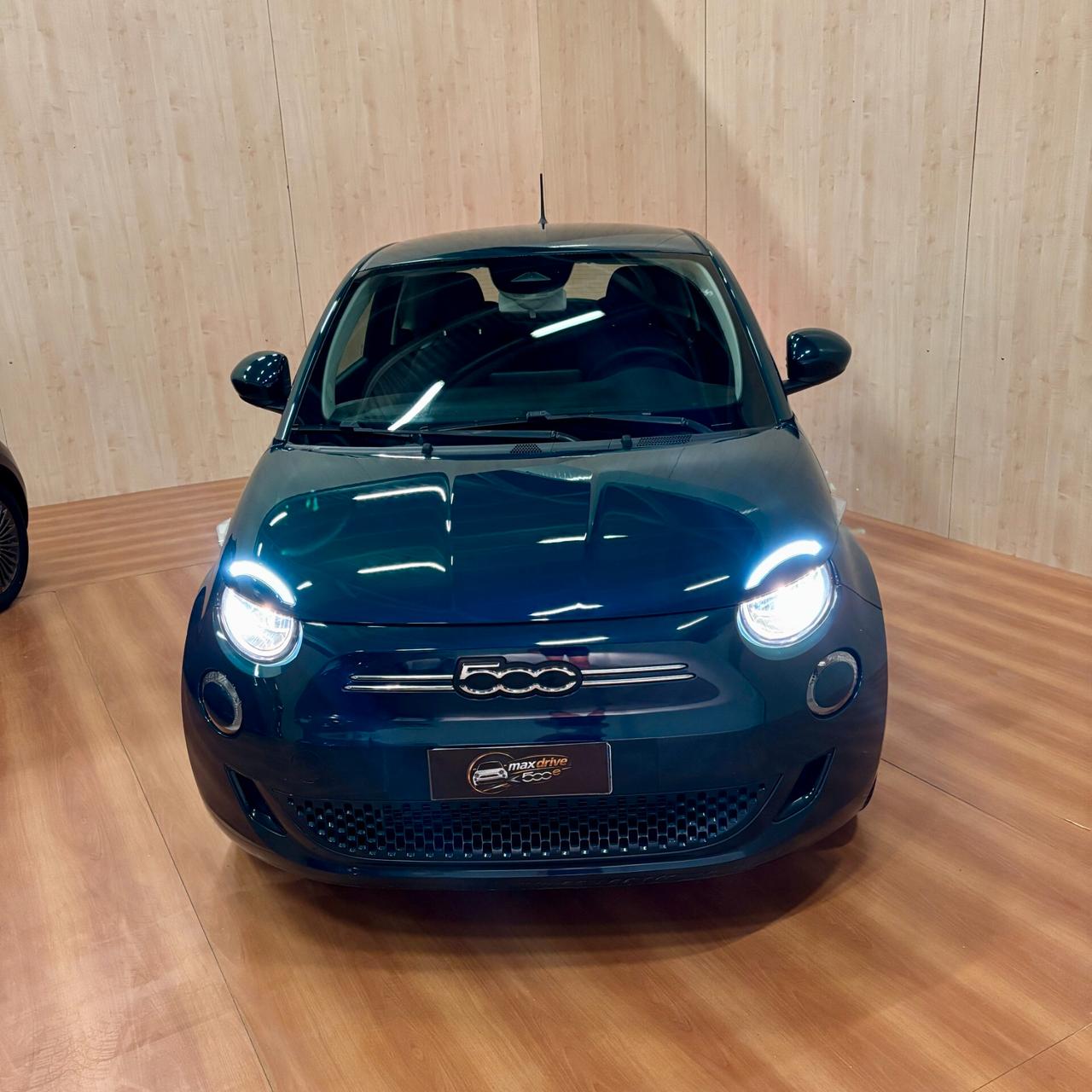 Fiat 500 500e Berlina 42 kWh Icon