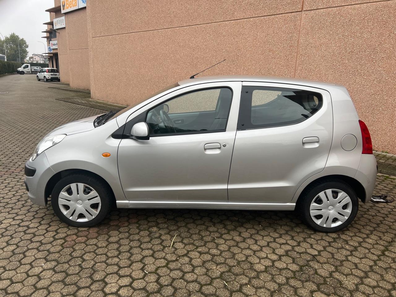 Nissan Pixo 1.0 5 porte Active