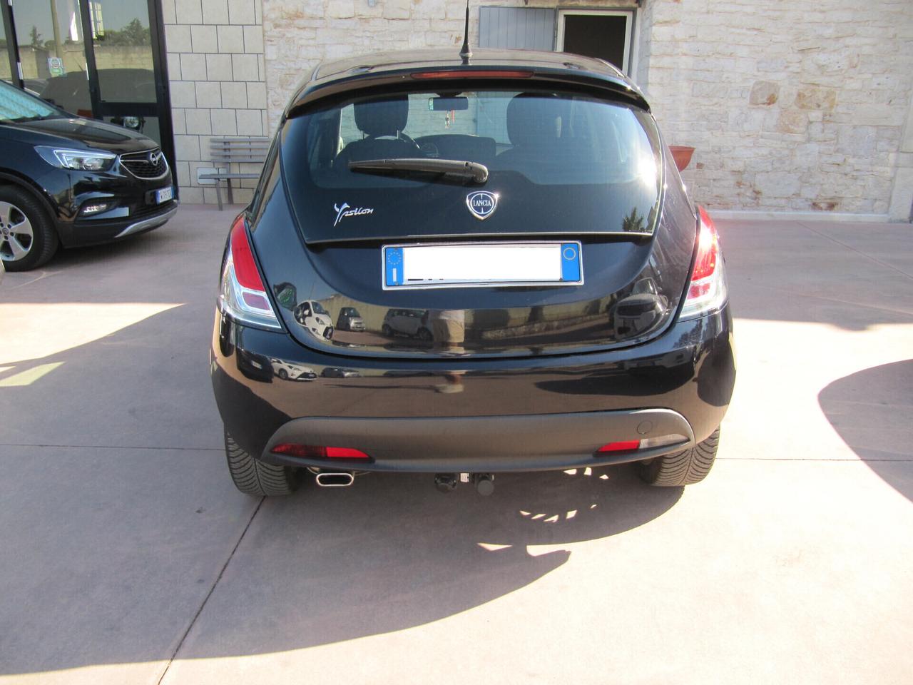 Lancia Ypsilon 1.3 MJT 16V 95 CV 5 porte S&S Silver - 2013