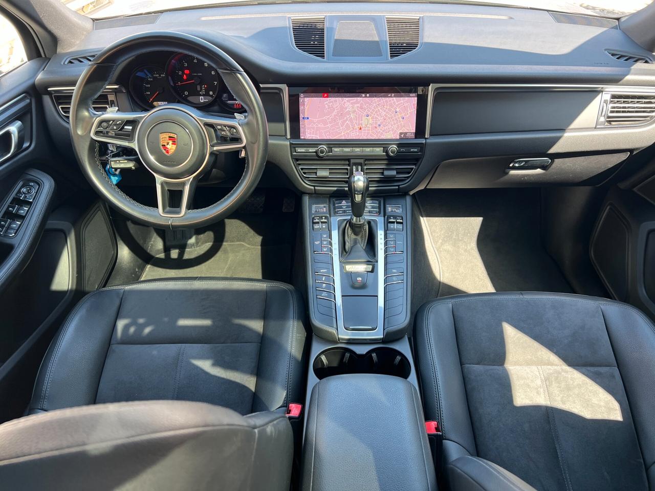 Porsche Macan 2.0 245cv Tetto PASM 111 Controlli Porsche Service Porsche