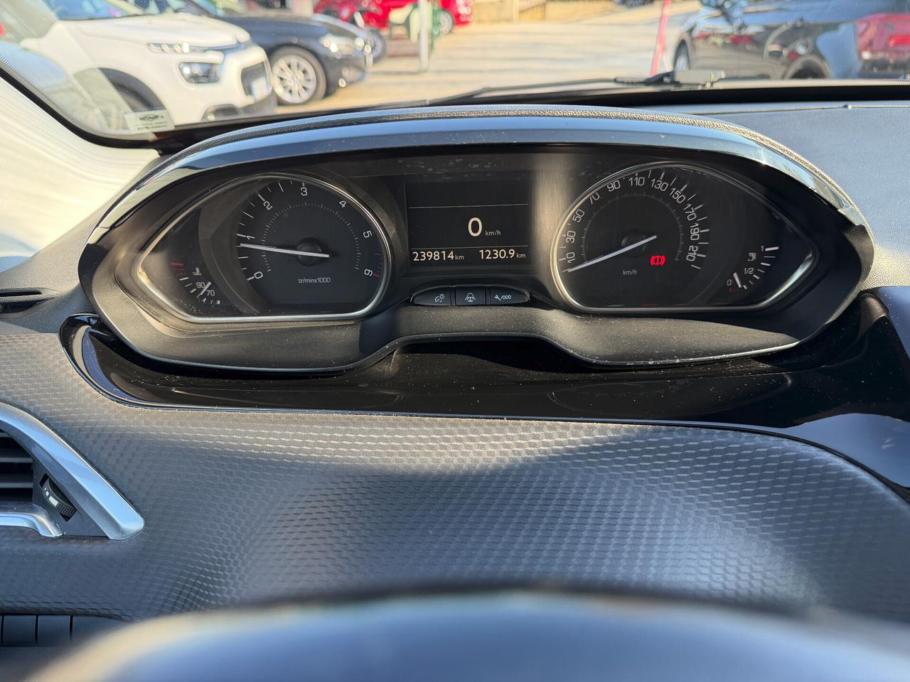 Peugeot 2008 BlueHDi 100 GT Line /2017