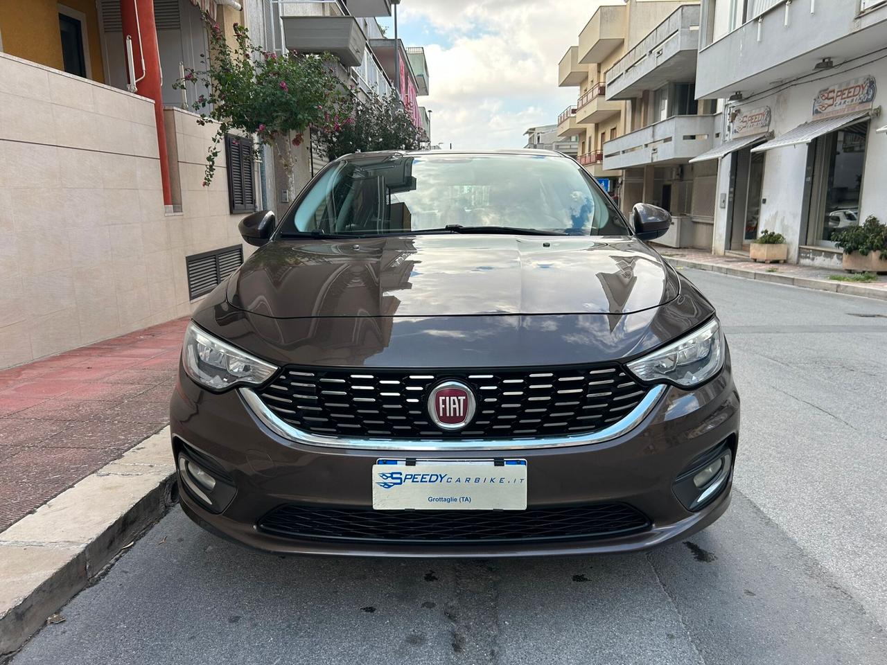 Fiat Tipo 1.6 Mjt 4 porte "LOUNGE"