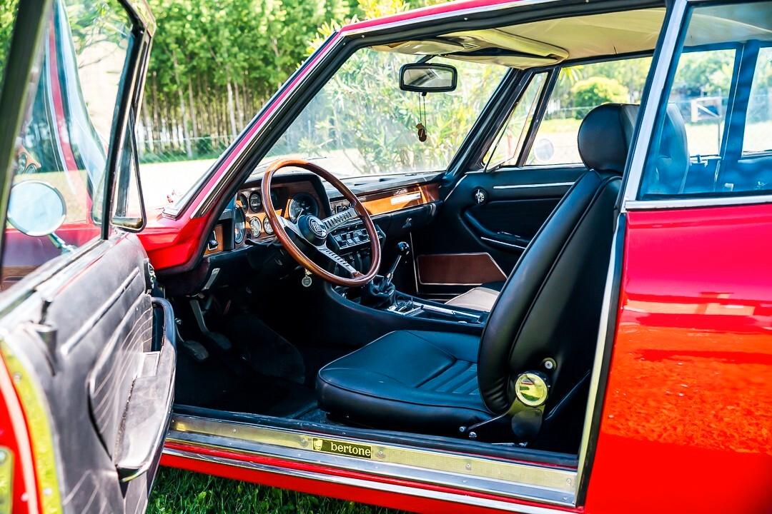 Fiat Dino Coupè 2400