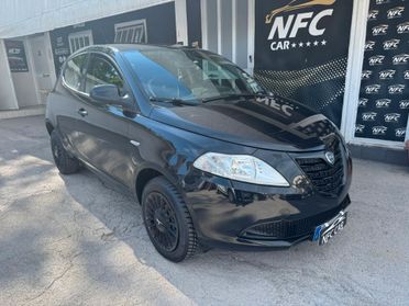 Lancia Ypsilon 5 porte Metano Ecochic Elefantino