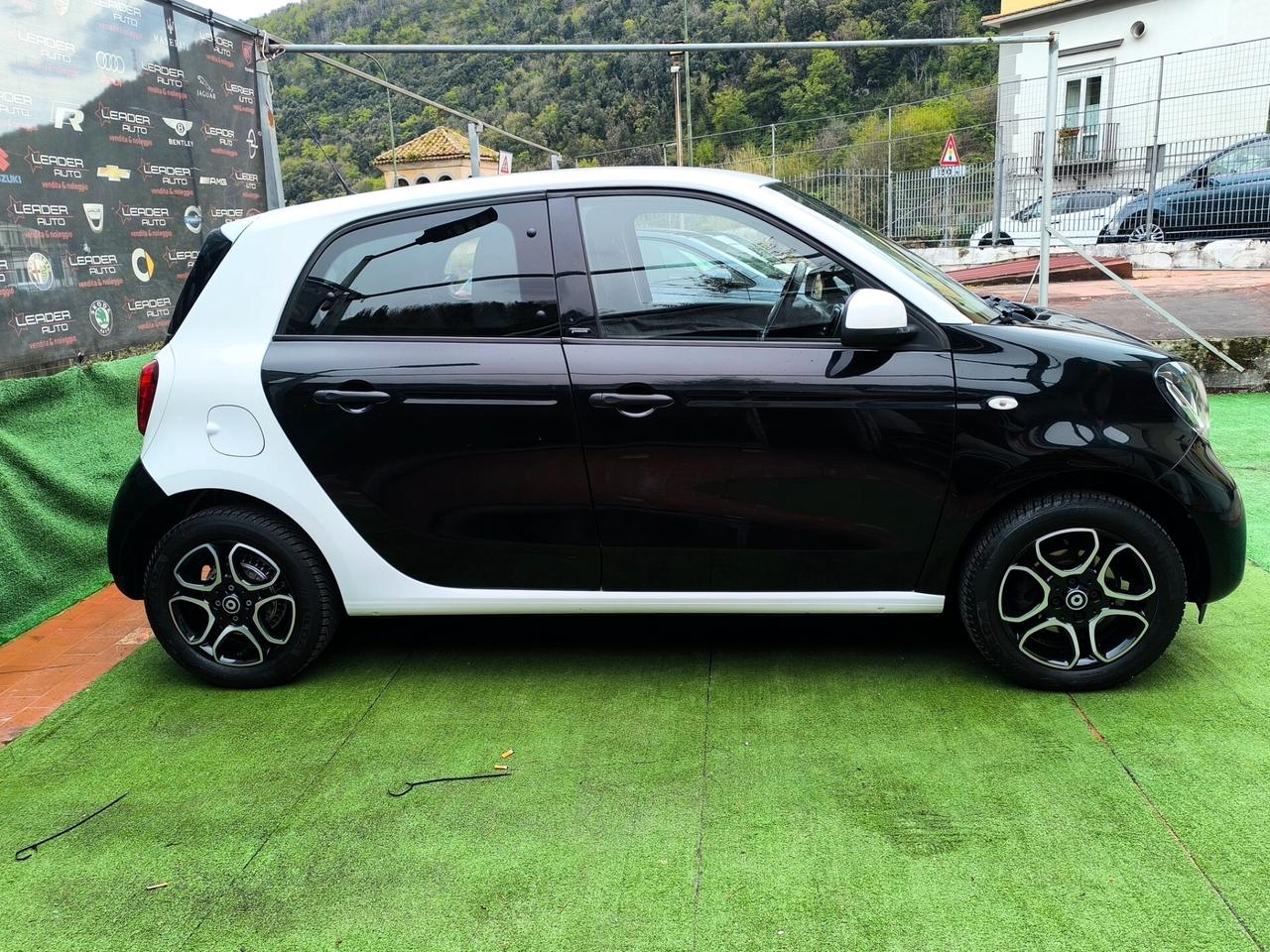 Smart ForFour 1.0 71 cv versione Passion Full Led