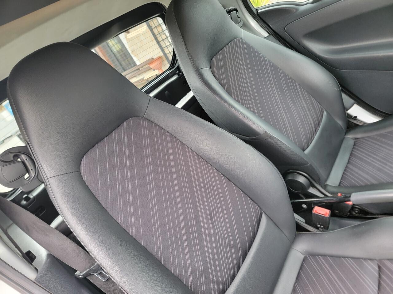 Smart ForTwo 800 33 kW CDI COUPE' GARANZIA