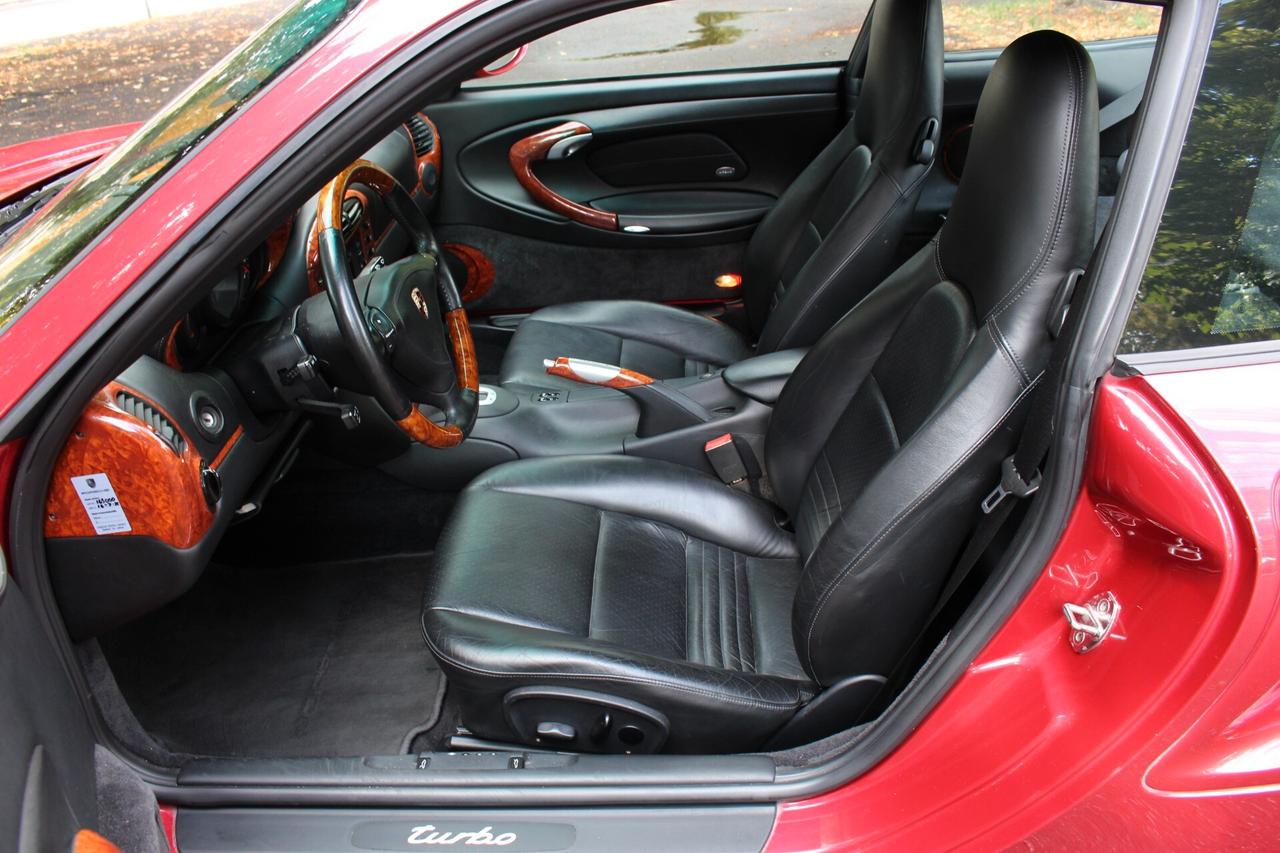 Porsche 911 996 Turbo cat Coupé