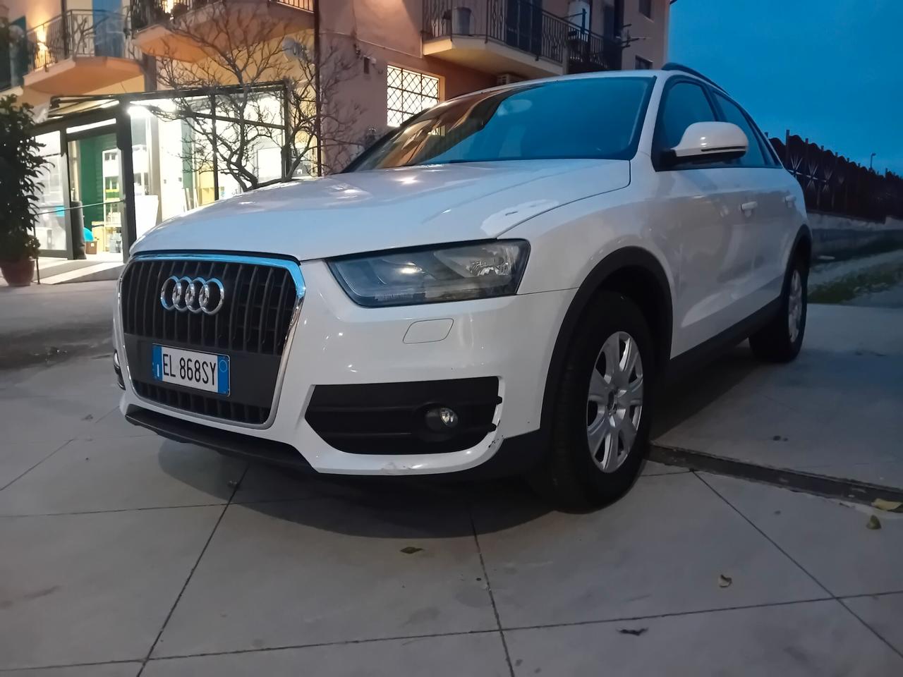 Audi Q3 2.0 TDI quattro Business