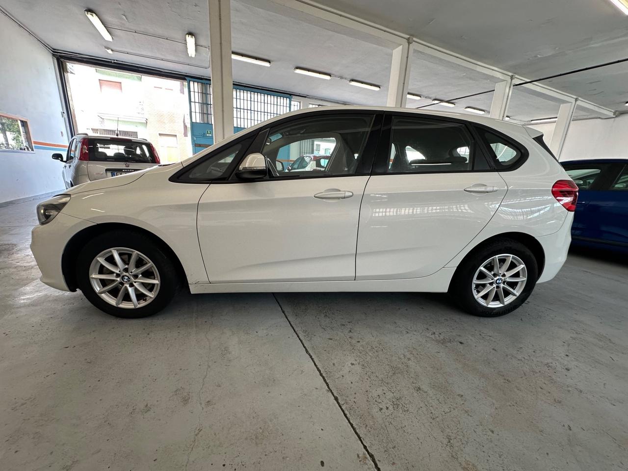 Bmw 2er Active Tourer 218i Advantage