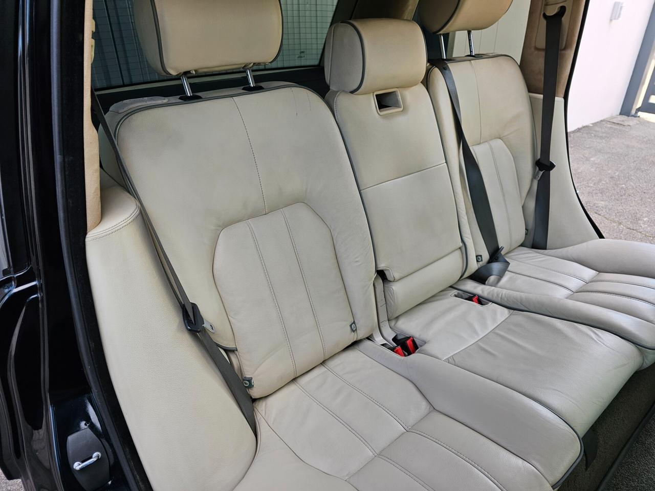 Land Rover Altro Vogue