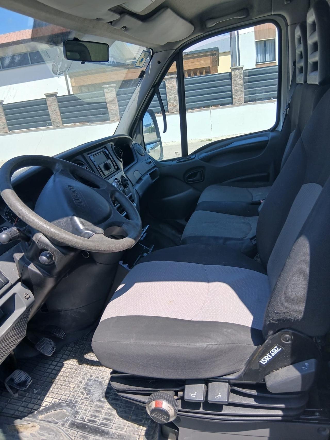 iveco deily centinato e telonato